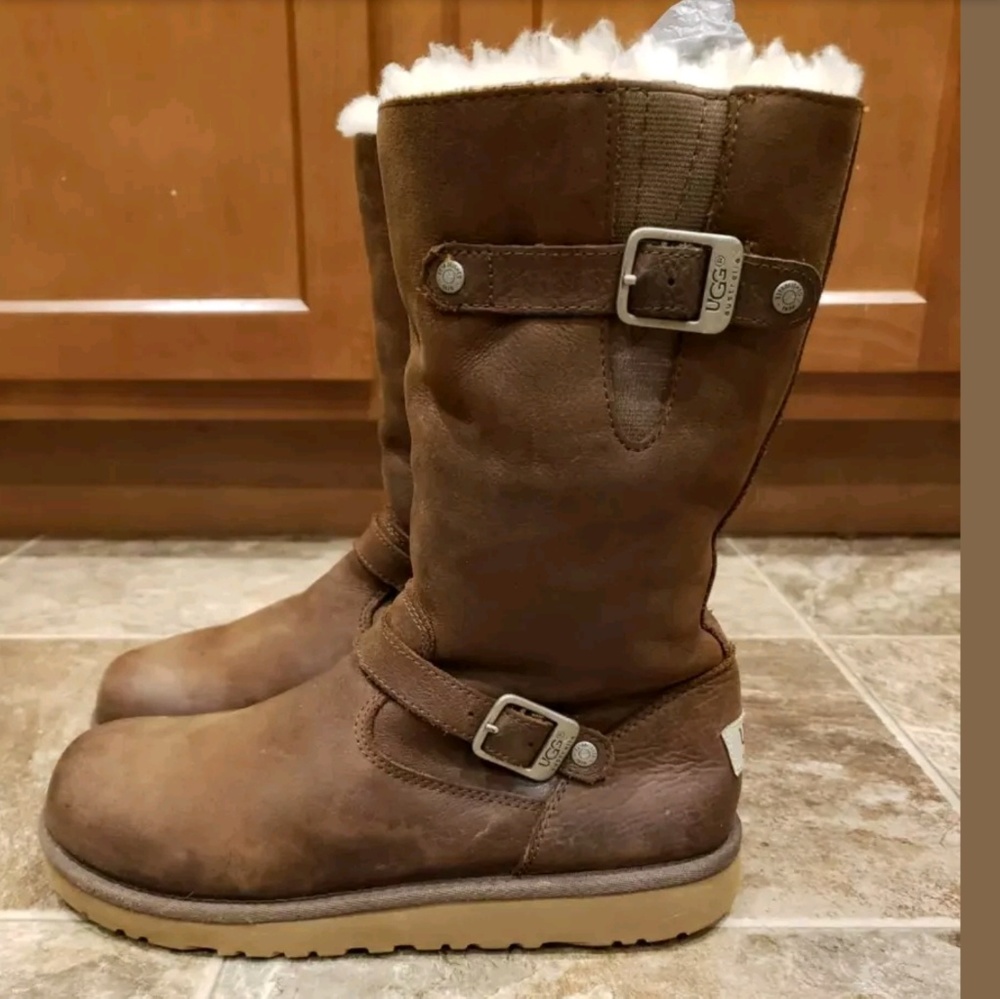 Rare Authentic ugg leather boots